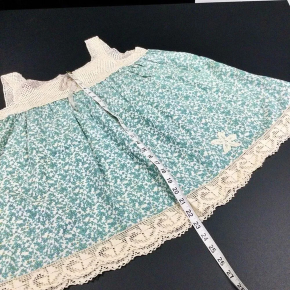 Frippery Women's Blue Green Crochet Floral Lace Trim Sleeveless Top Size Medium - Picture 8 of 12